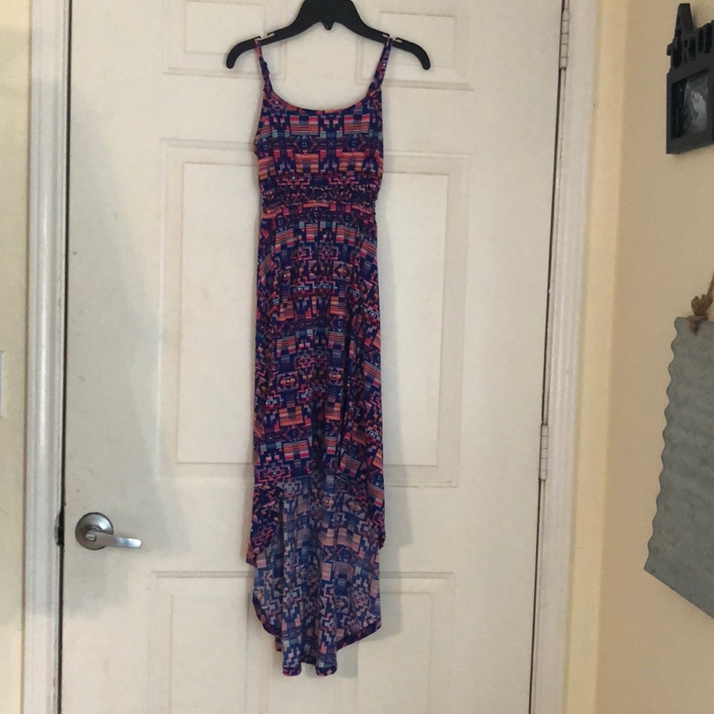 Adorable high-low dress! 😍